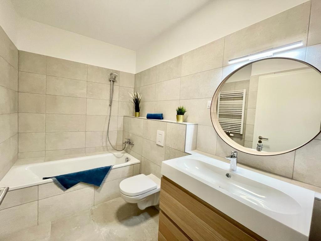 Penthouse Young #Freeparking Appartement Boedapest Buitenkant foto