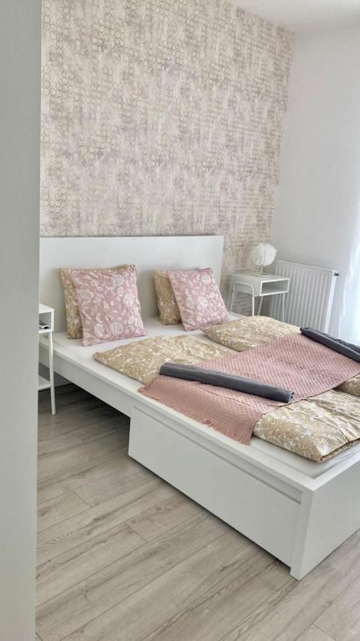Penthouse Young #Freeparking Appartement Boedapest Buitenkant foto
