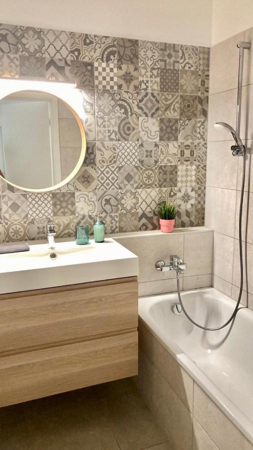 Penthouse Young #Freeparking Appartement Boedapest Buitenkant foto